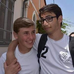 Meet your Posher, Ari